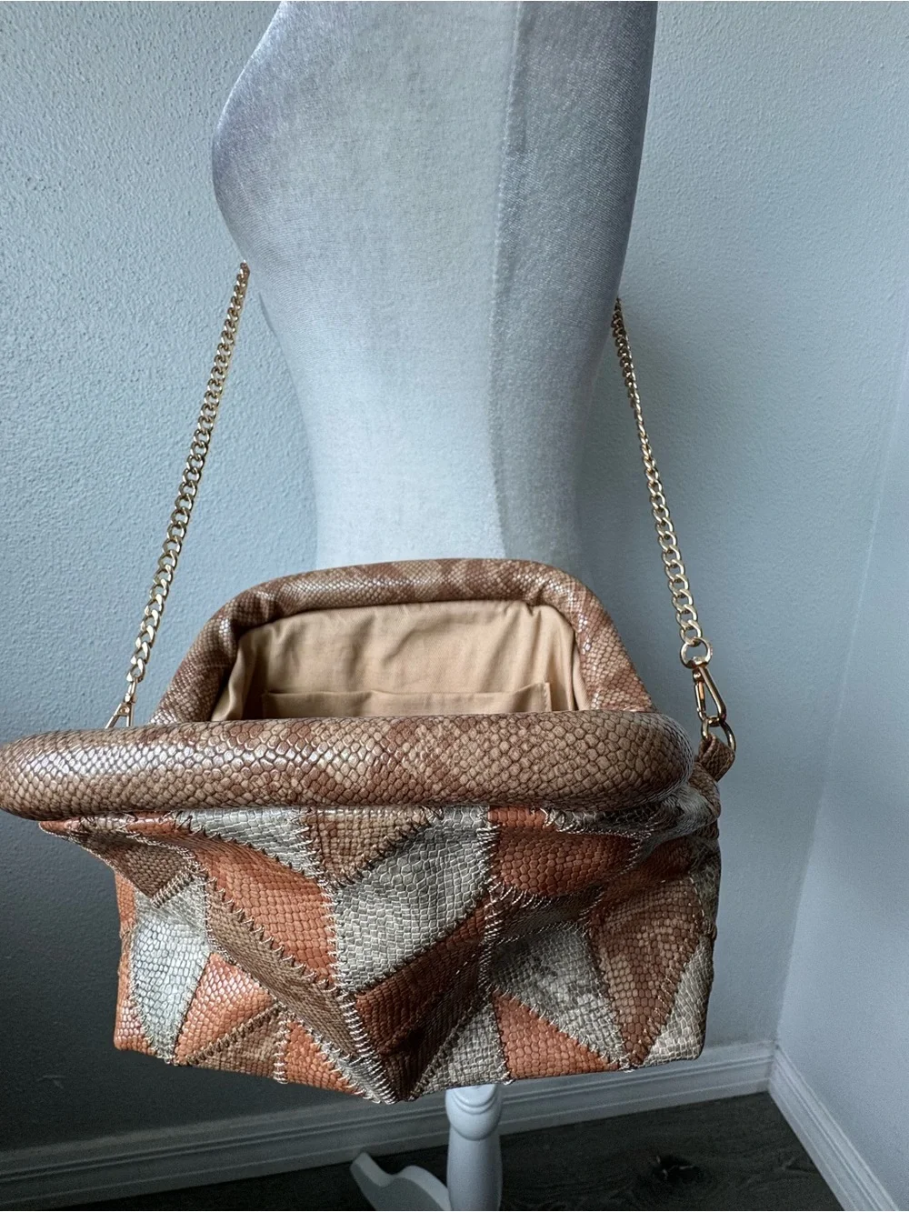 Anthropologie Woven Chevron Pouch Shoulder Bag Beige Tan Gold Chain Strap